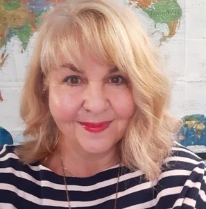 Meet your Posher, Carol